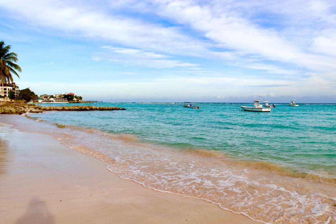 Melrose Beach Apartments Inc บริดจ์ทาวน์ ภายนอก รูปภาพ