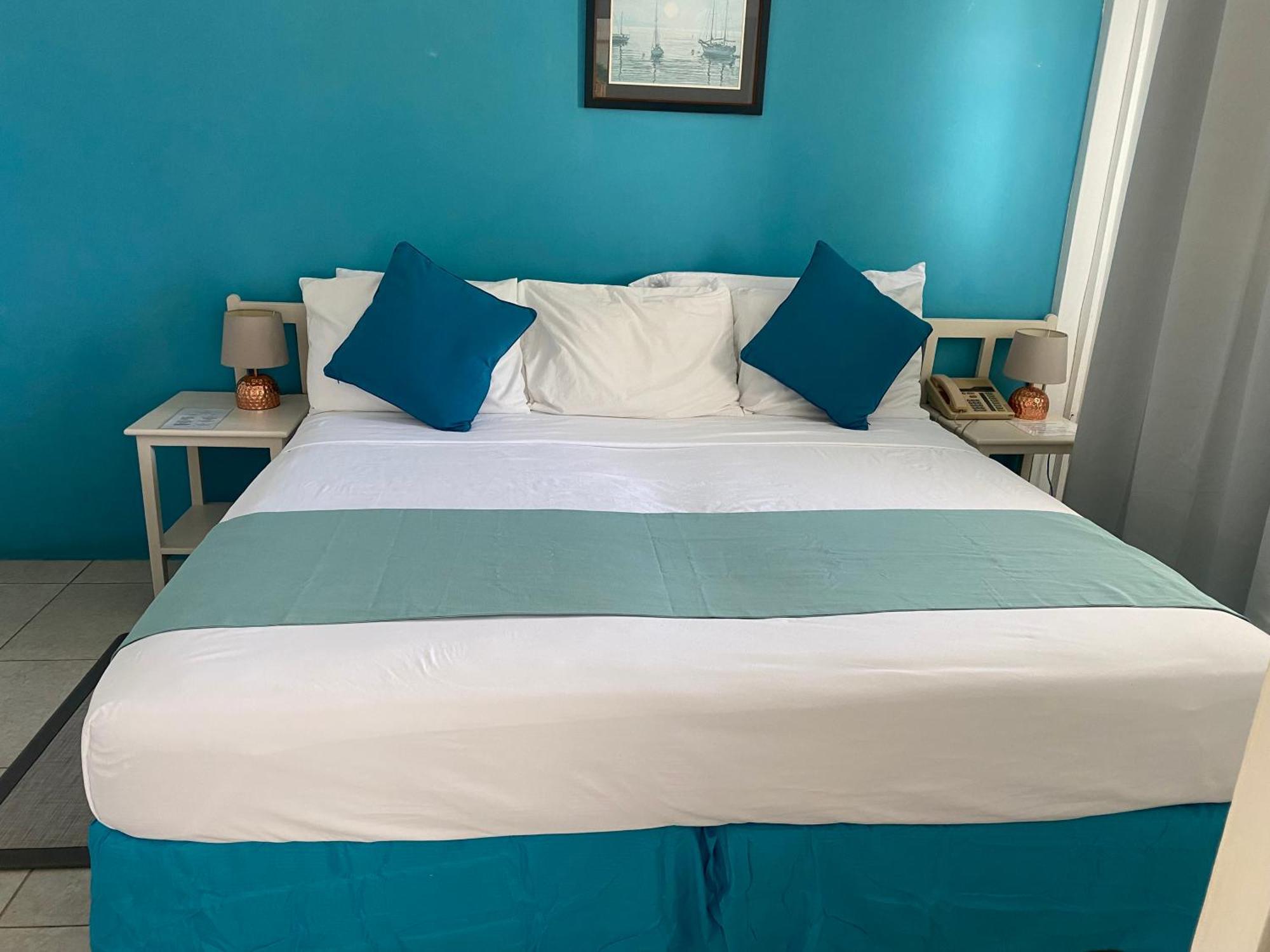 Melrose Beach Apartments Inc บริดจ์ทาวน์ ห้อง รูปภาพ